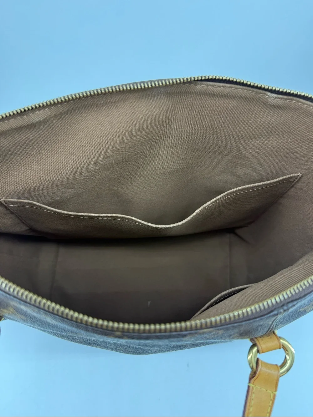 Louis Vuitton Totally Monogram Canvas Shoulder Tote - Picture 12 of 13